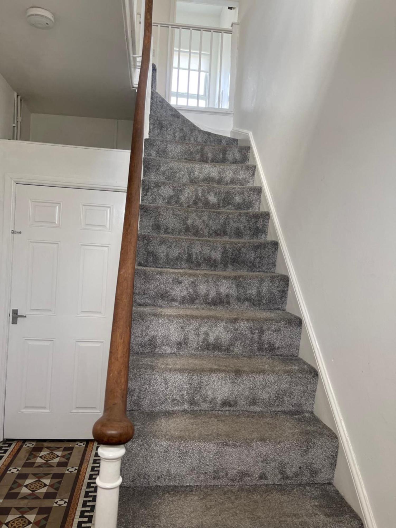 2 Bed Apartment Complete With Bedding And Towels Веллингтон Экстерьер фото